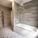 Coastal Escape At 31, * Scarborough